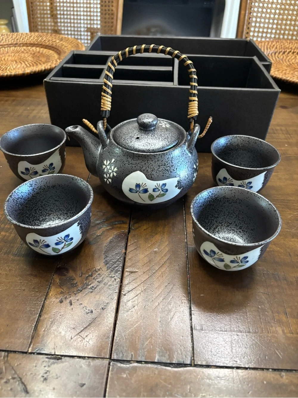 New in box five piece porcelain Japanese tea pot set. Teapot holds two cups